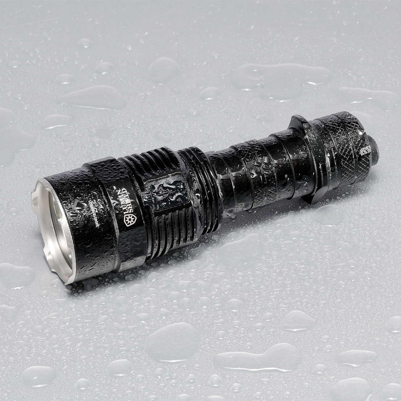 Nitecore LED Taschenlampe TM9K PRO 9900 Lumen schwarz inkl. Akku, Holster, Ladekabel, Lanyard und Grtelclip Bild 2