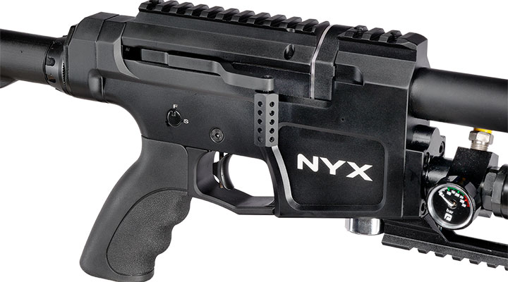 Reximex NYX Pressluftgewehr 4,5mm Diabolo schwarz inkl. 2 x 14-Schuss Magazin und Einzelschussadapter Bild 9